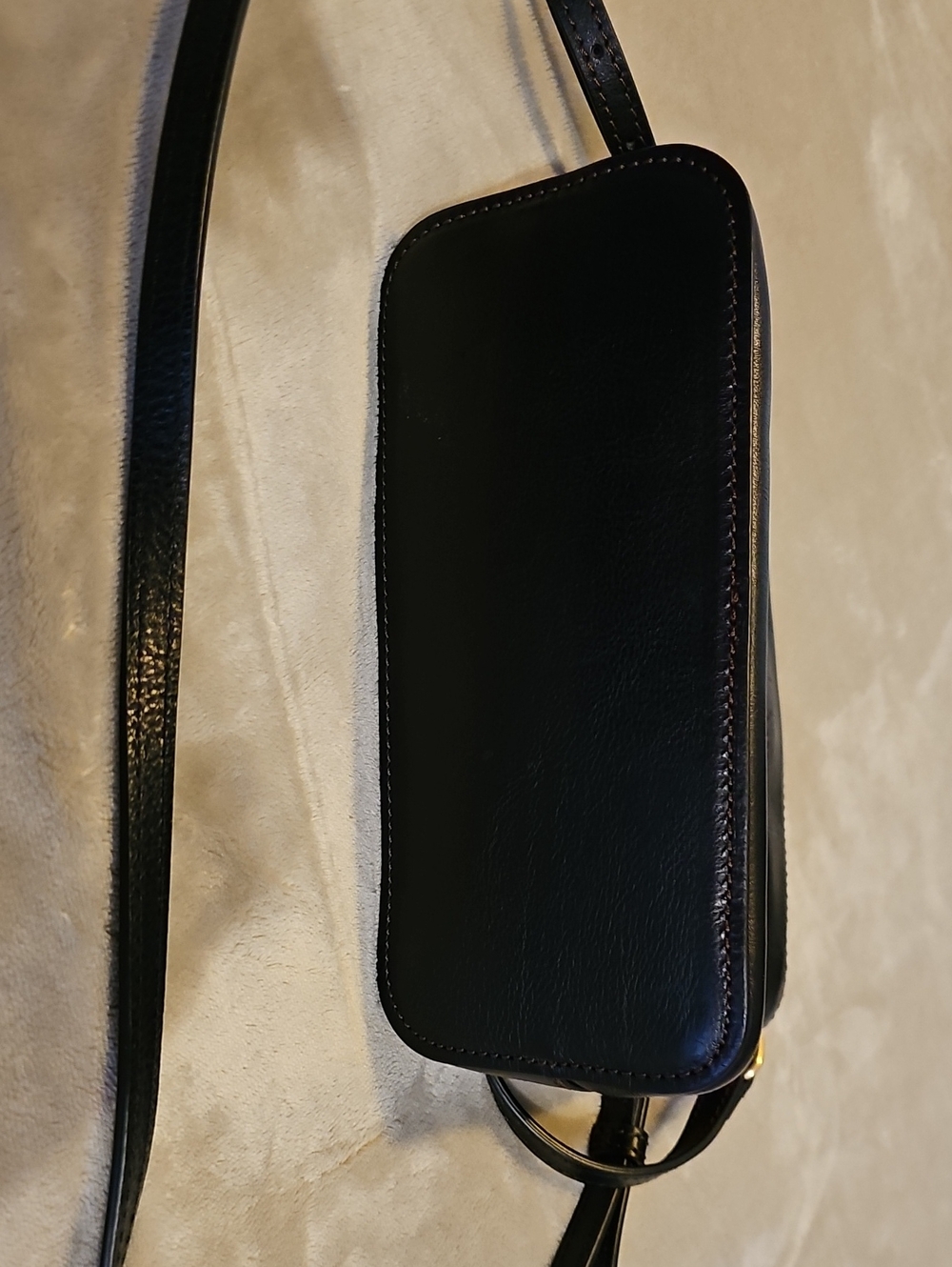 Dooney & Bourke Classic Black Leather Crossbody Bag - Picture 5 of 5